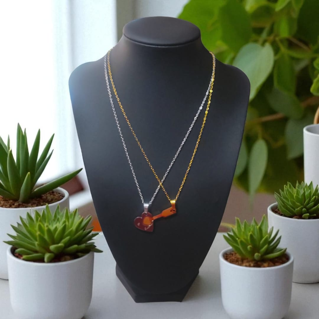 COLLAR CORAZON Y FLECHA